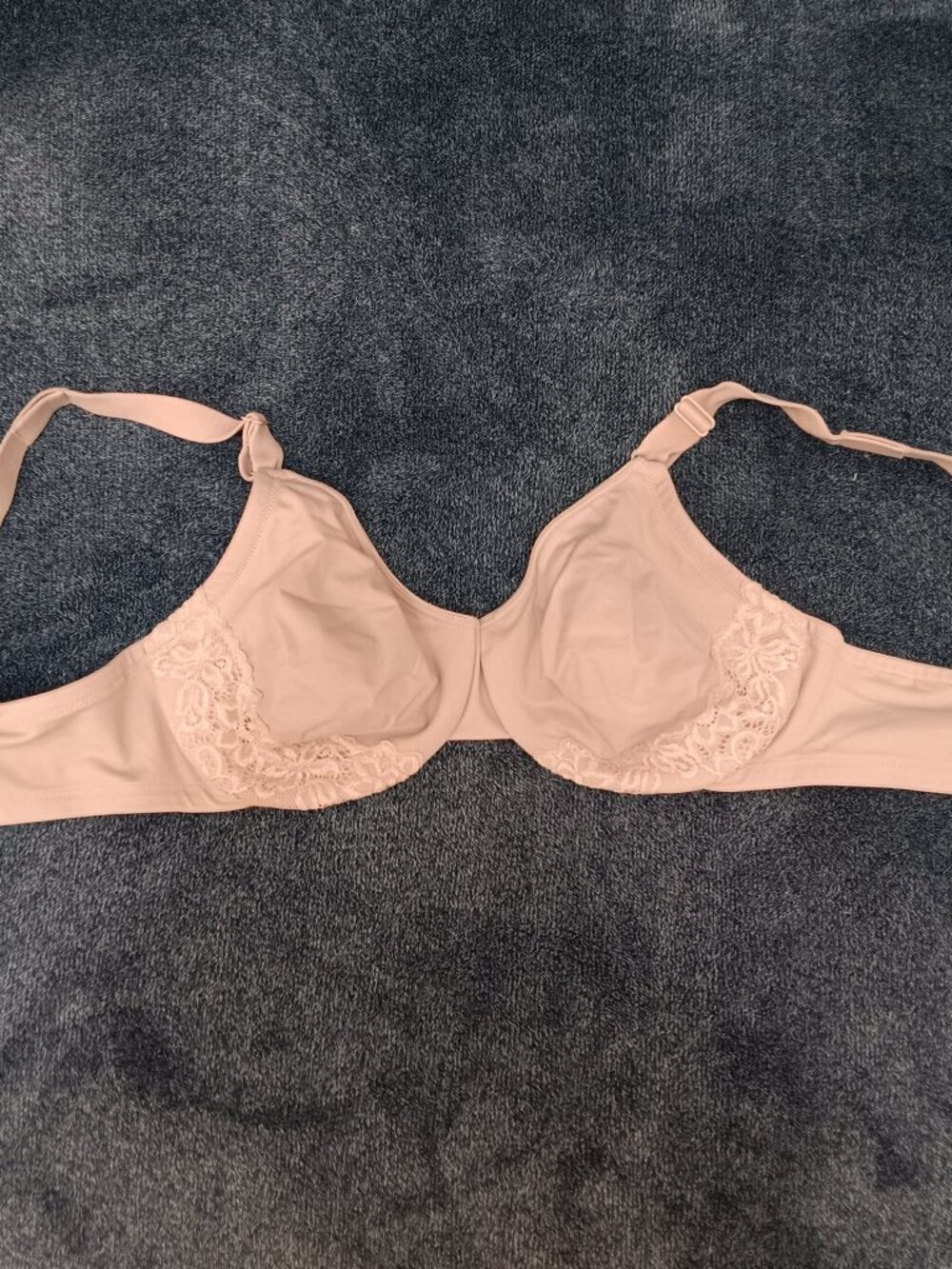 Olga Bra Lace Lift Underwire Unpadded Womens 36DD Beige nude